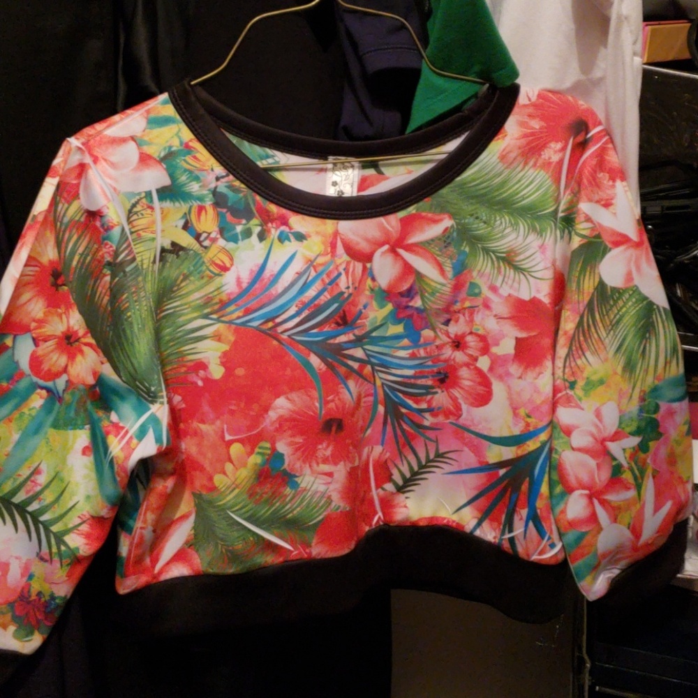 Floral crop top